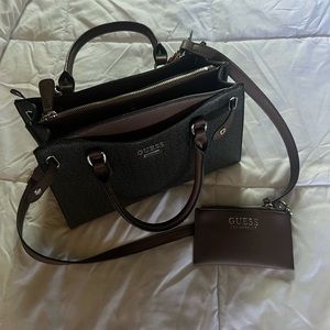 Guess purse with matching wallet